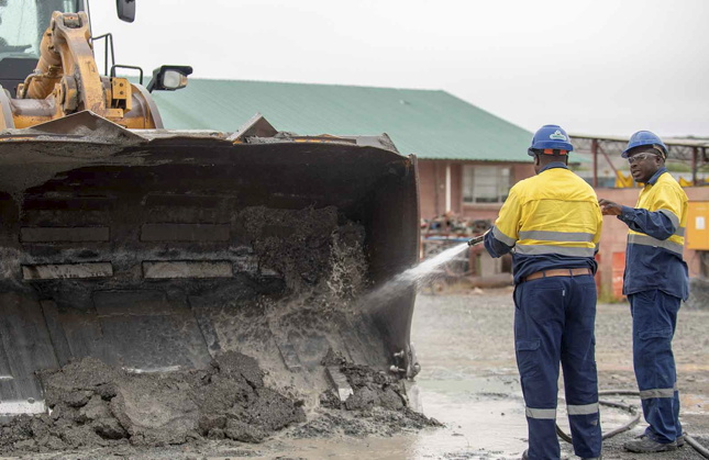 Low Grade Ores Murowa s Diamond Output Drops 43